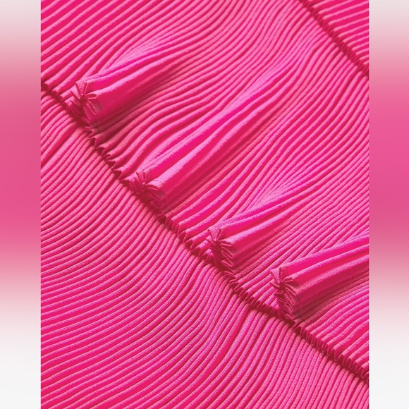 CELLA DRESS NWOT - Picture 2 of 5